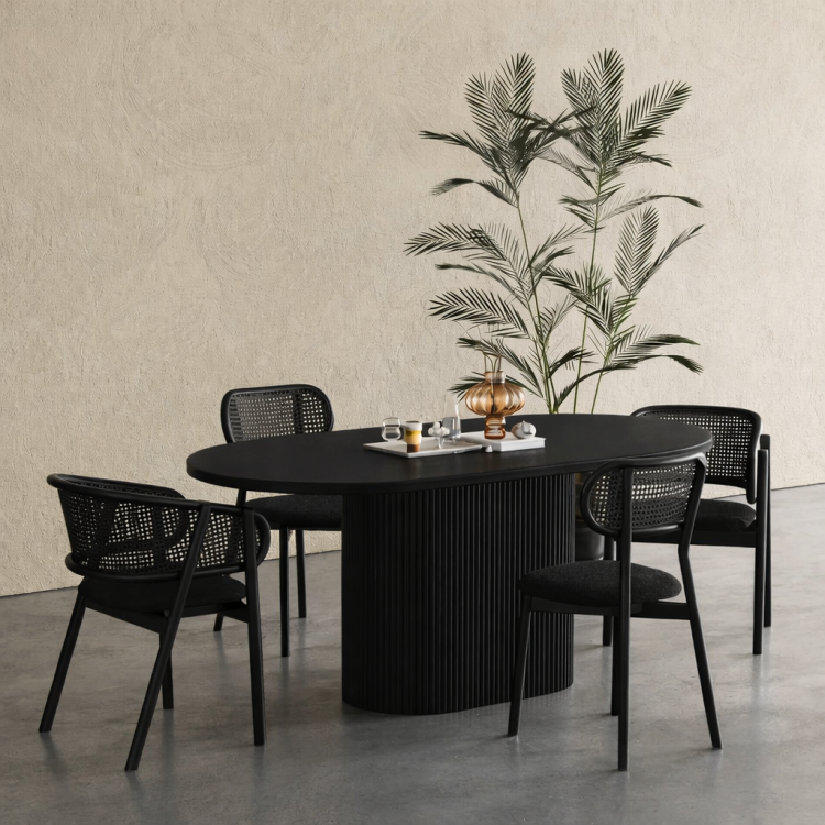 Masif Ahşap Oval Yemek Masası – Flüt Ayaklı Modern Tasarım | Modern & Şık Tasarım