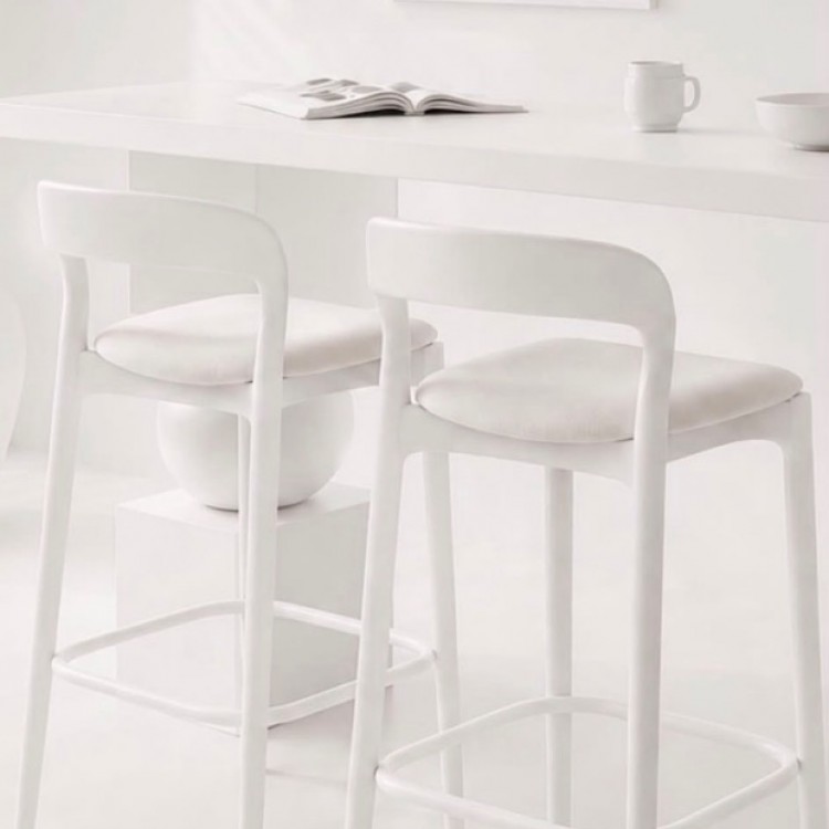 Beyaz bar sandalyesi özel ölçü 60cm yükseklik 2 adet Beyaz bar sandalyesi özel ölçü 60cm yükseklik 2 adet